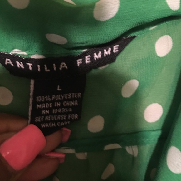 Top - Picture 3 of 4